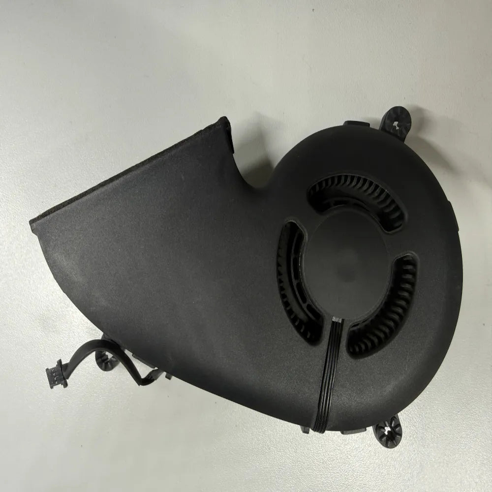 CPU FAN  MODEL : BSB0912H-HM01 P/N: 610-0198