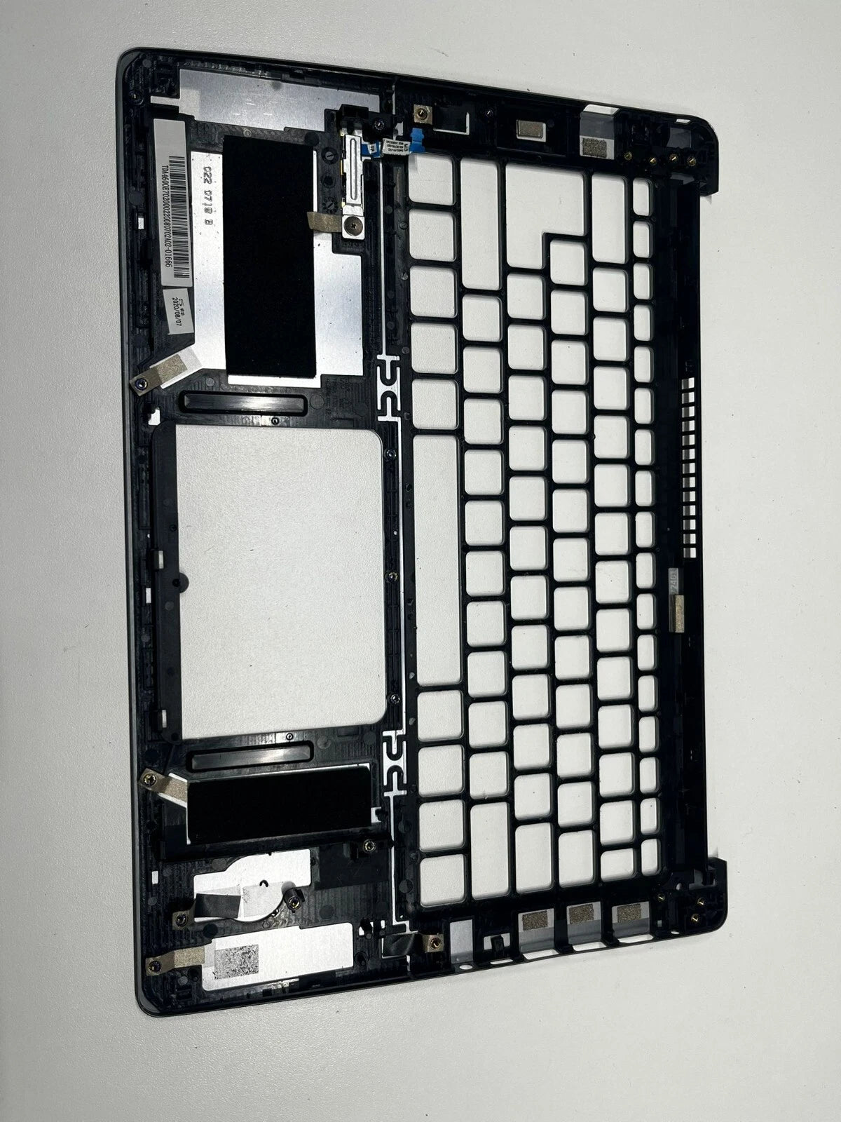 022 0718 E scocca tastiera acer swift 3 originale, grigio metallizzato, integra.