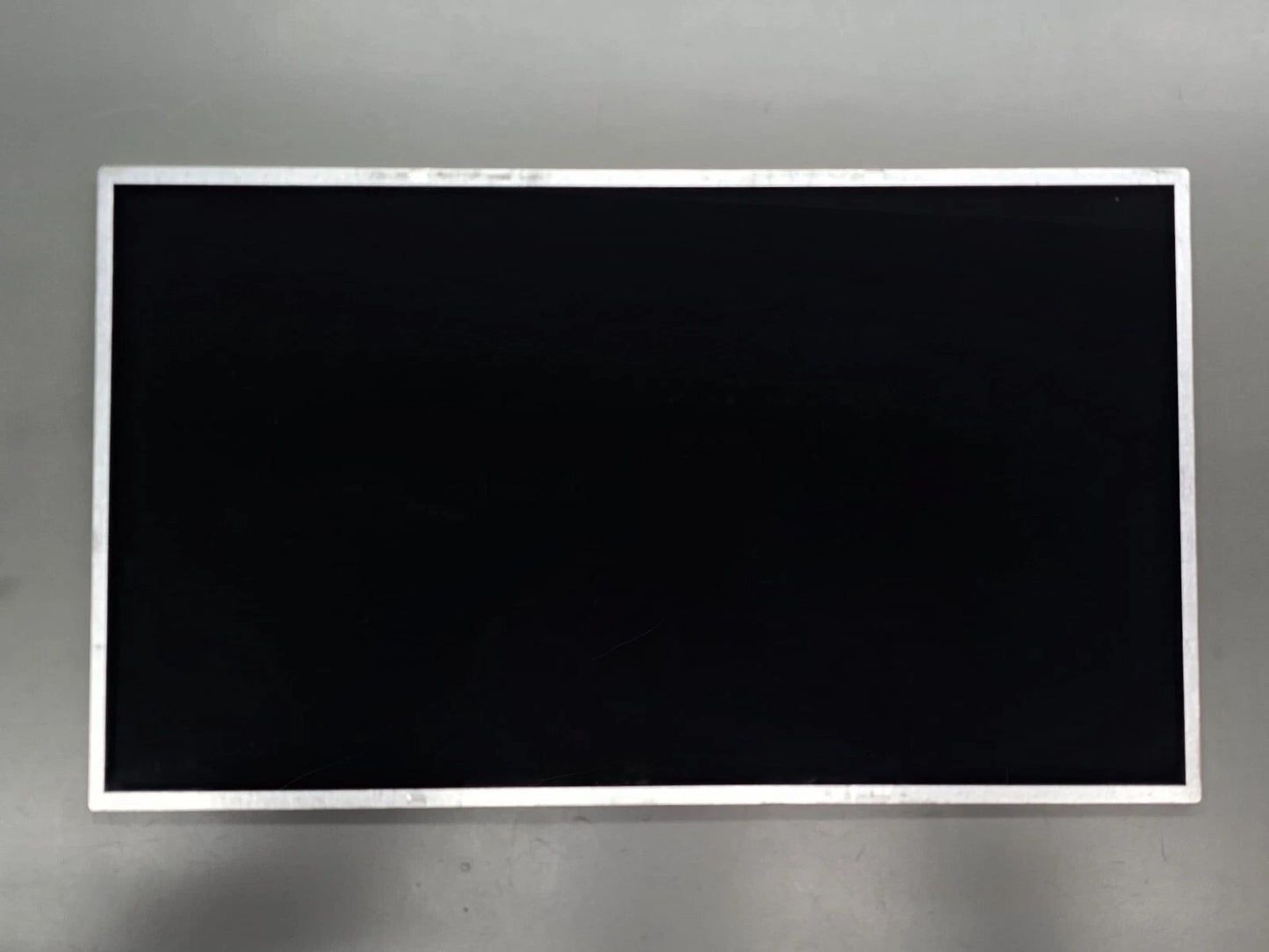 LCD Display Schermo 15,6" - N156B6-L0B Rev.C3 - usato
