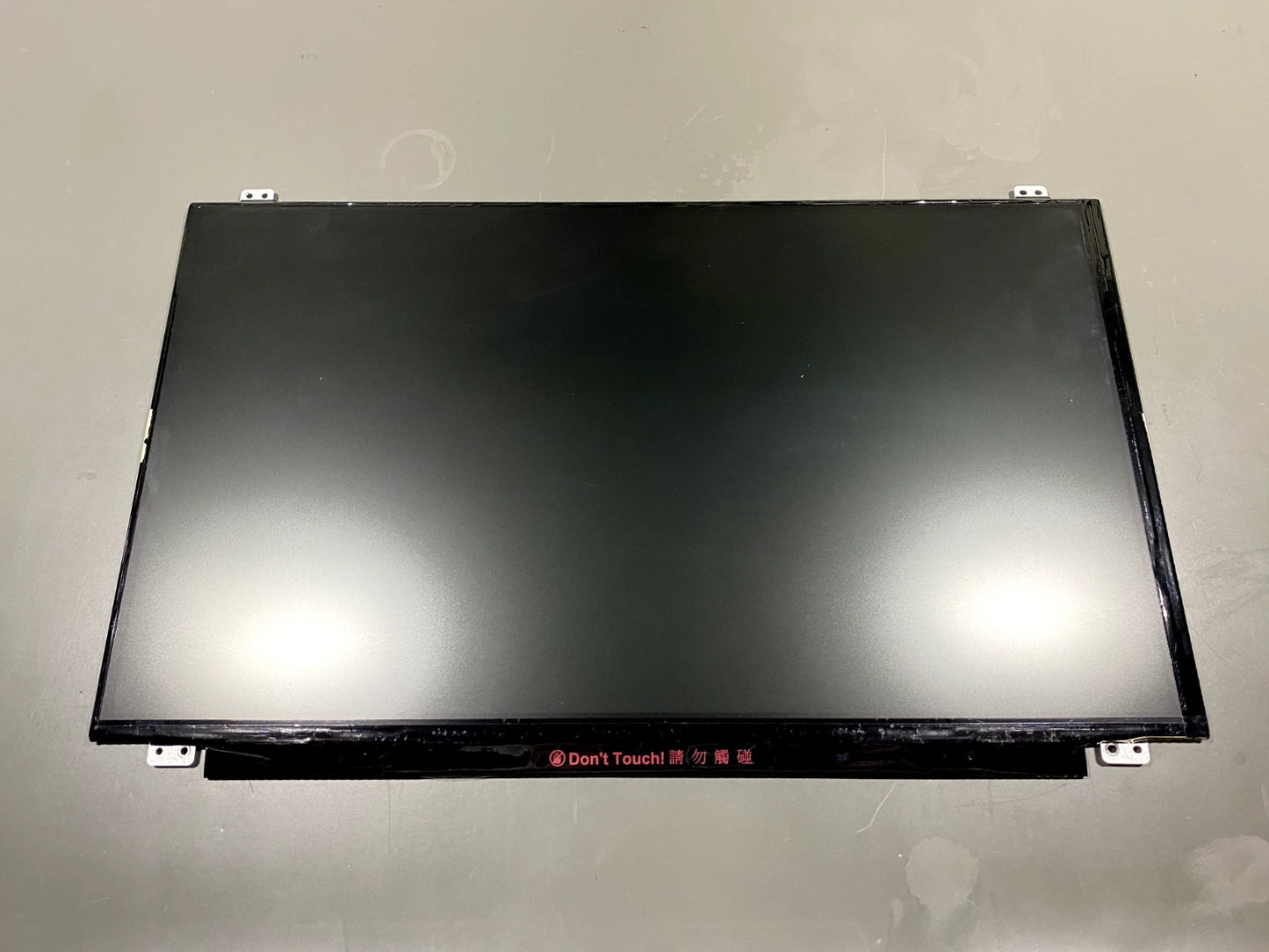 Display LCD Schermo 15,6 LED compatibile con B156XTN04.1 connettore 30 pin