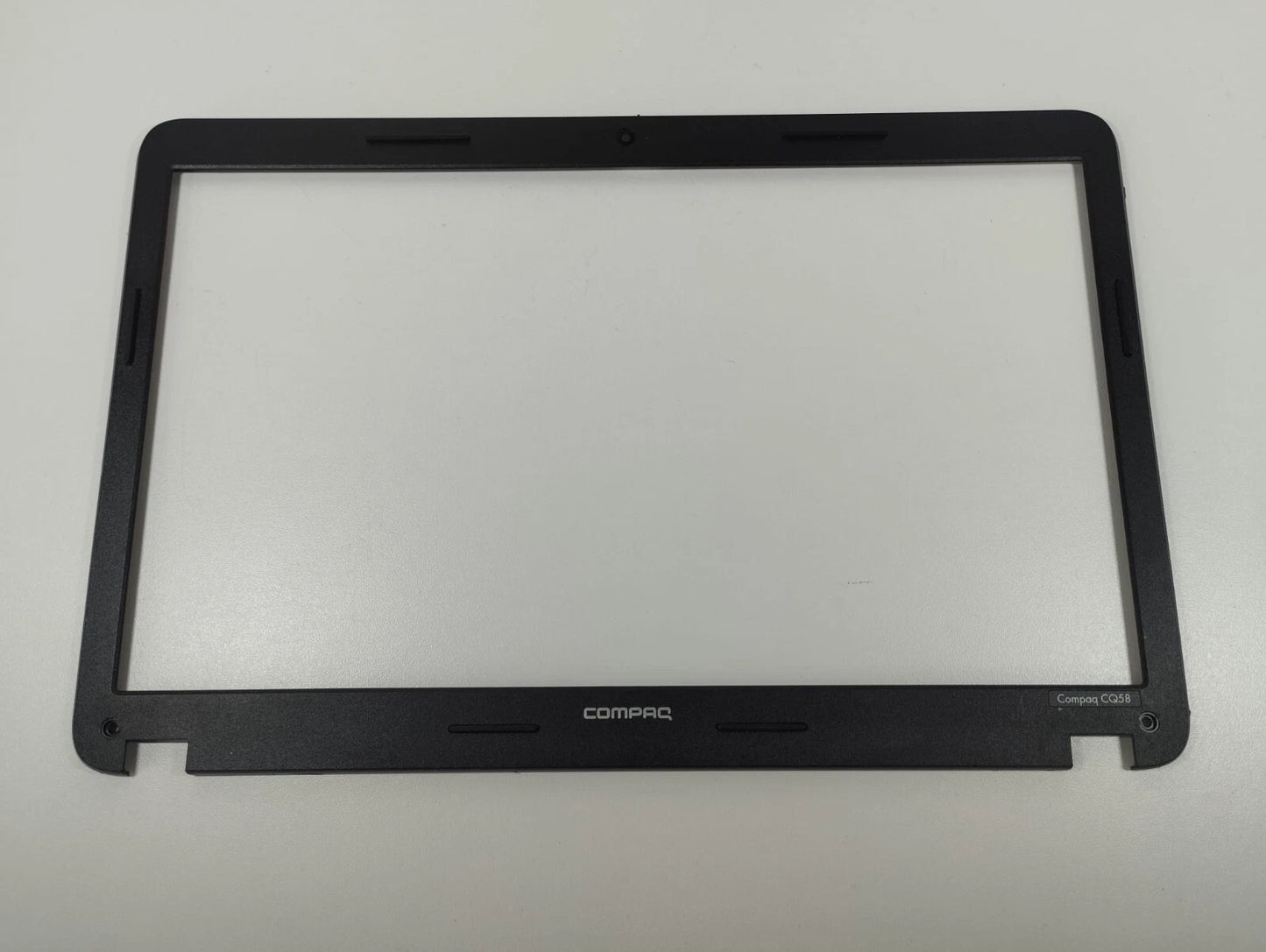 Cornice Display Compaq 686255-001 - Usato - Grado A
