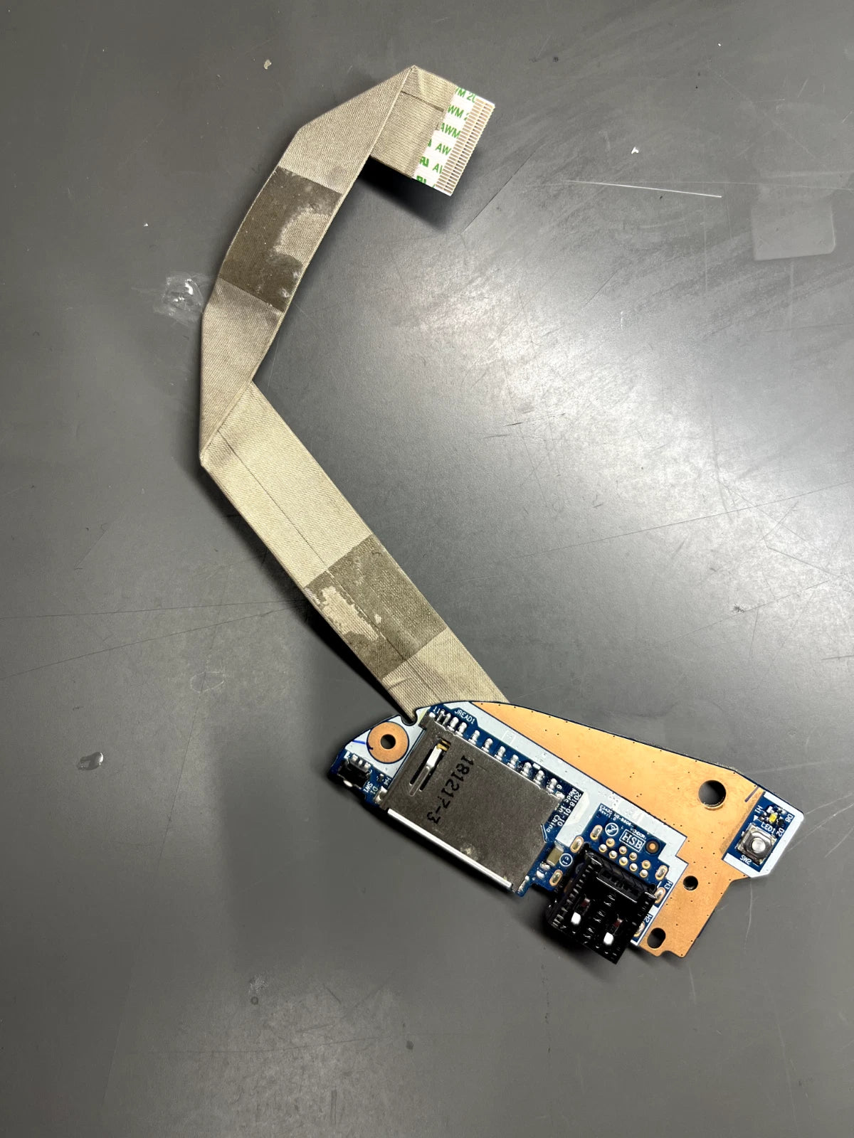 Lenovo ES130 SKU NBX0001LU10 USB Card Reader